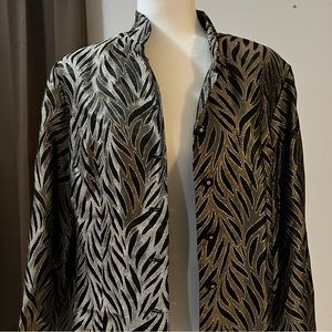 DressBarn Print Long Sleeve Button-Down Shirt Size 14